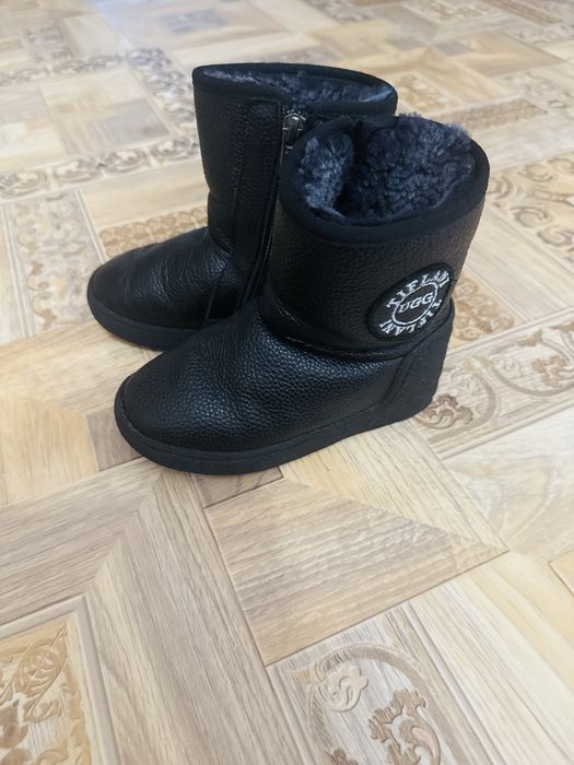 Кожанные зимние детские сапоги