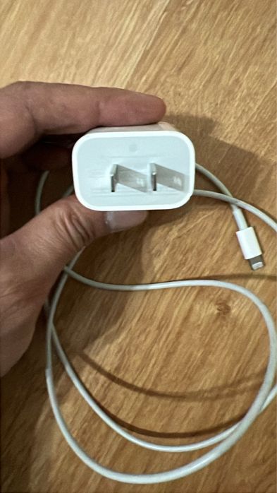 Продается зарядка iPhone