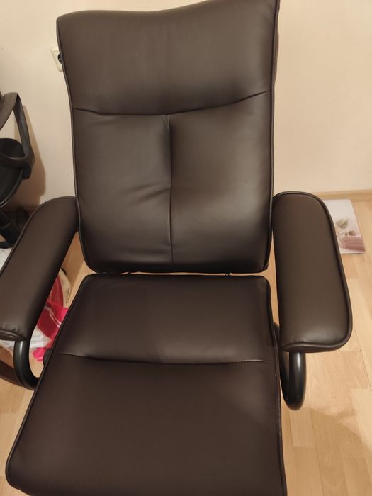 Релакс кресло Аврам с табуретка