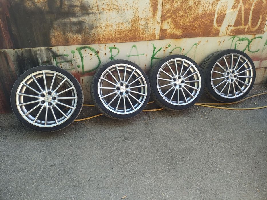 Джанти 20 с гуми. 5x110, 65.1 централен отвор. стават за Алфа Ромео.
