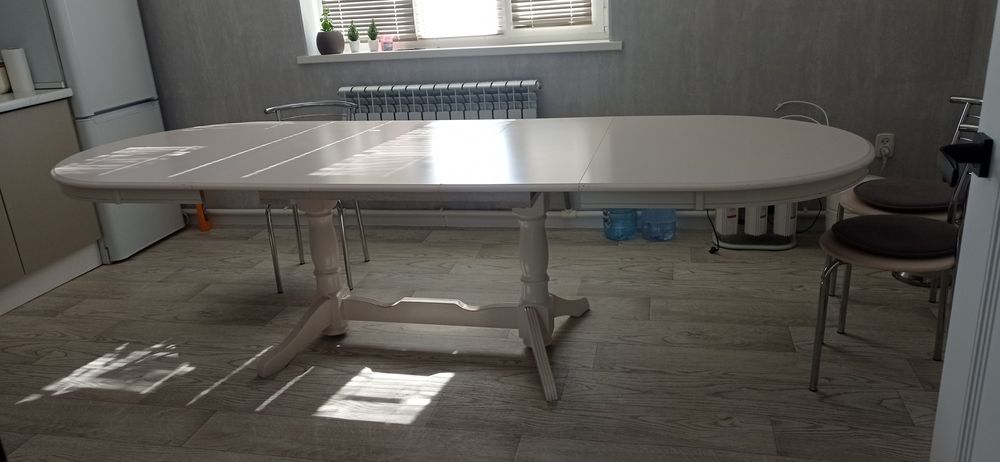 Продам стол для кухни