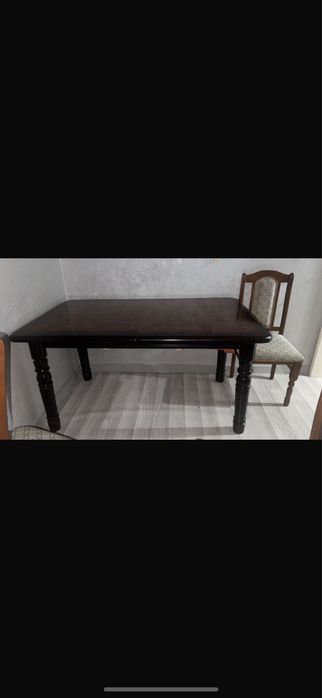 Продам 3 стула и стол