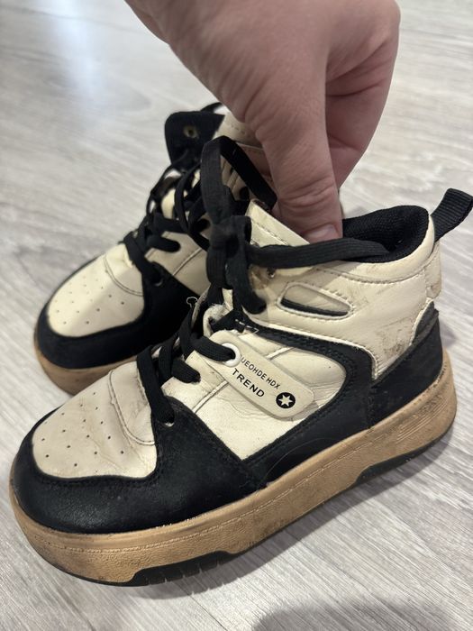 Продам полуботинки