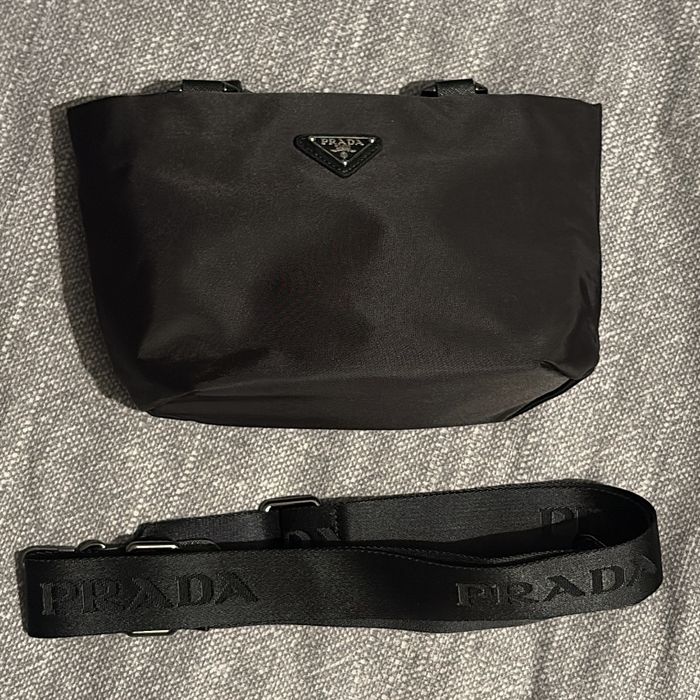 Сумка Prada Re-Nylon Tote Small Bag