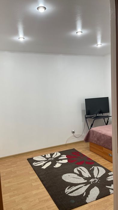 Proprietar, vând apartament 4 camere plus garaj