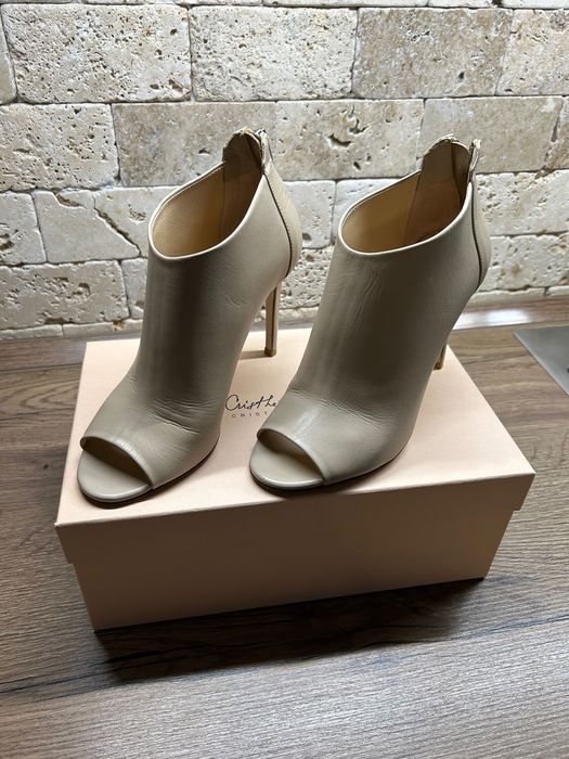 Vând botine Musette