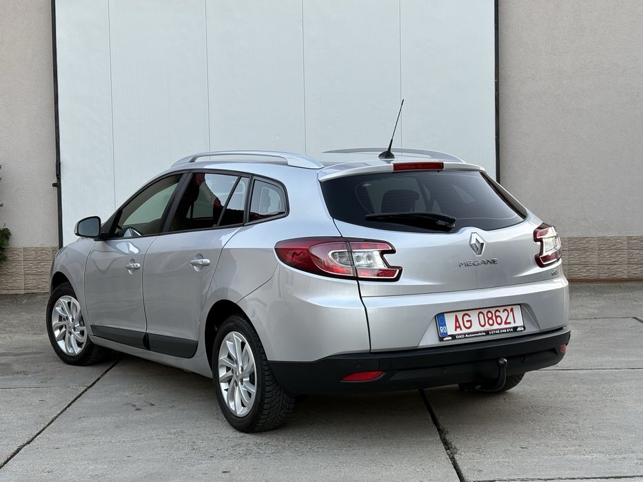 Renault Megane 1.5 dci ,6 trepe ,Navigatie , Incalzire in scaune