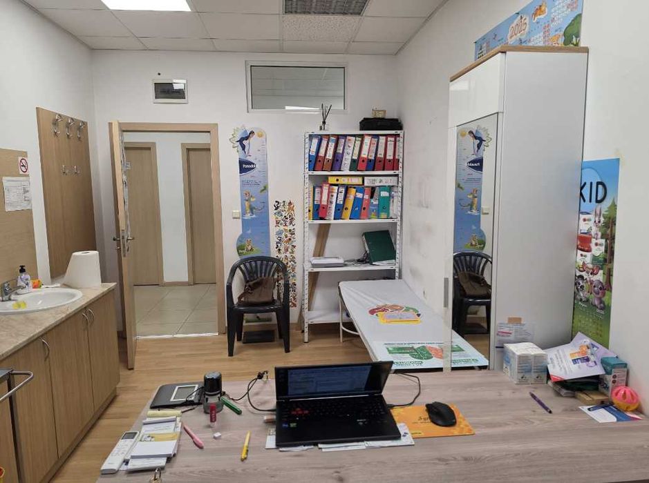 Лекарски кабинет 24 м2 в Медицински център