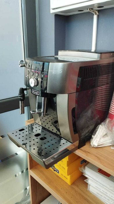 Кофемашина Delonghi