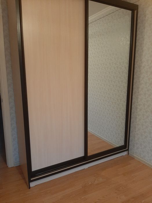 Продам шкаф купе.