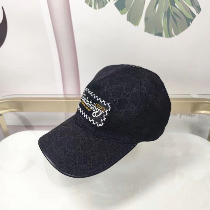 Шапки на Prada ,Dior, Gucci, и др