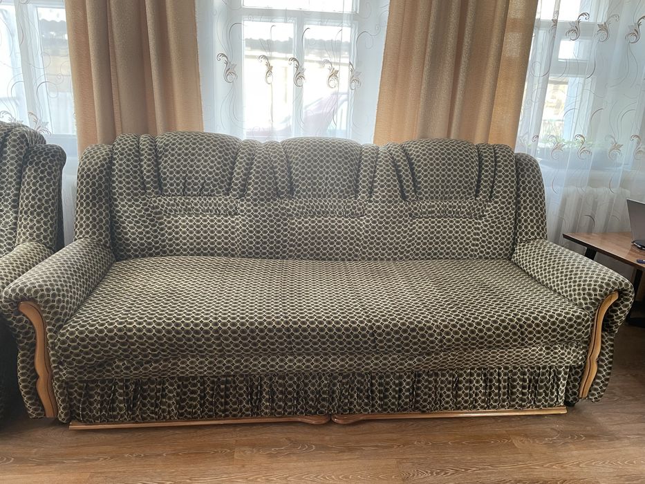 Продам диван и кресло