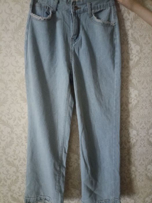 Продам новые джинсы