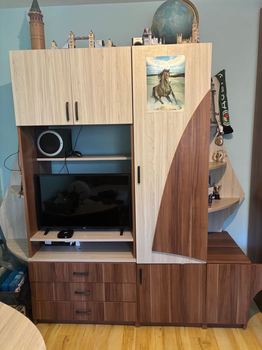 Легло и секция за тинейджърска стая