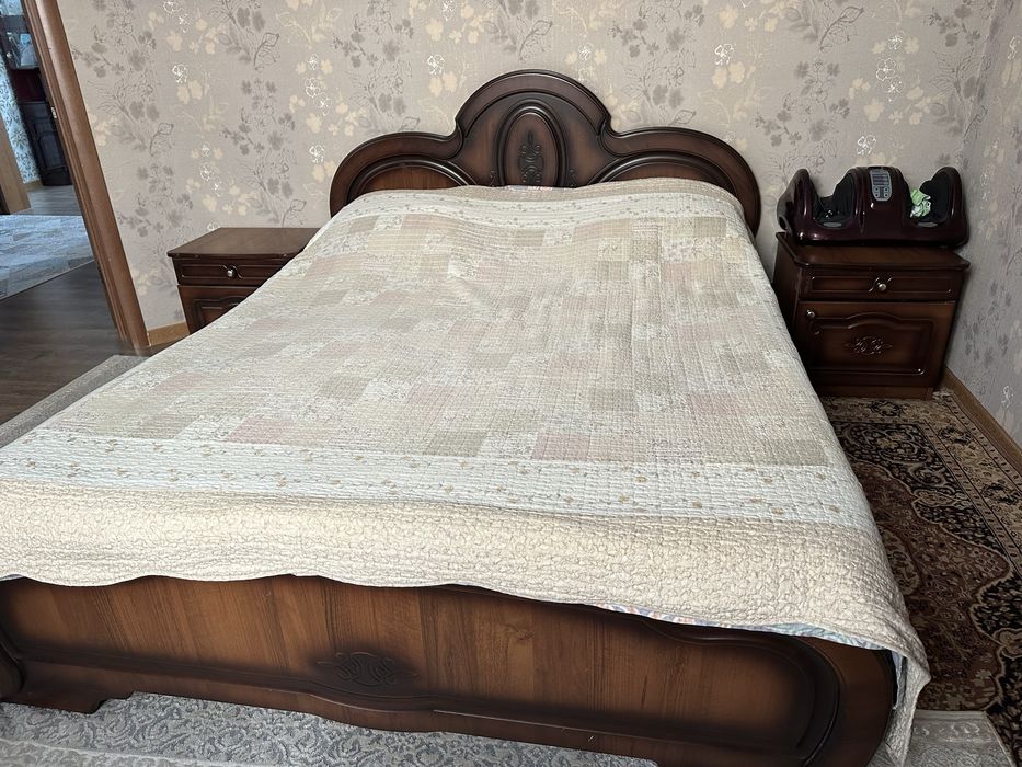 Спальный гарнитур