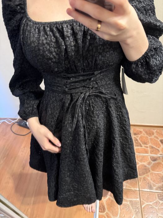 Черное платье мини