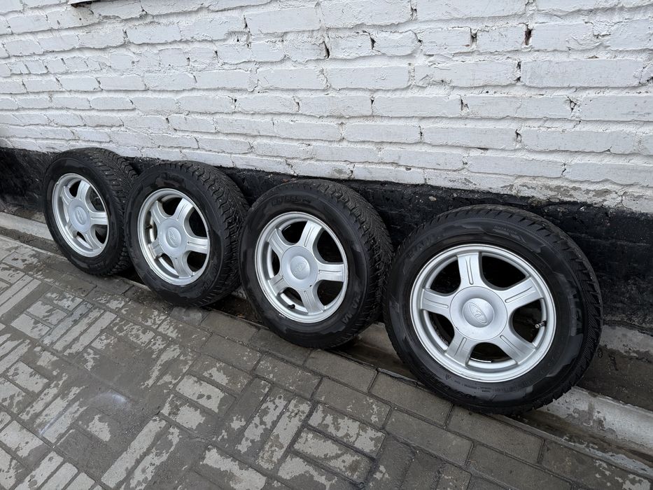 Продам статусы с зимней резиной р14 ваз