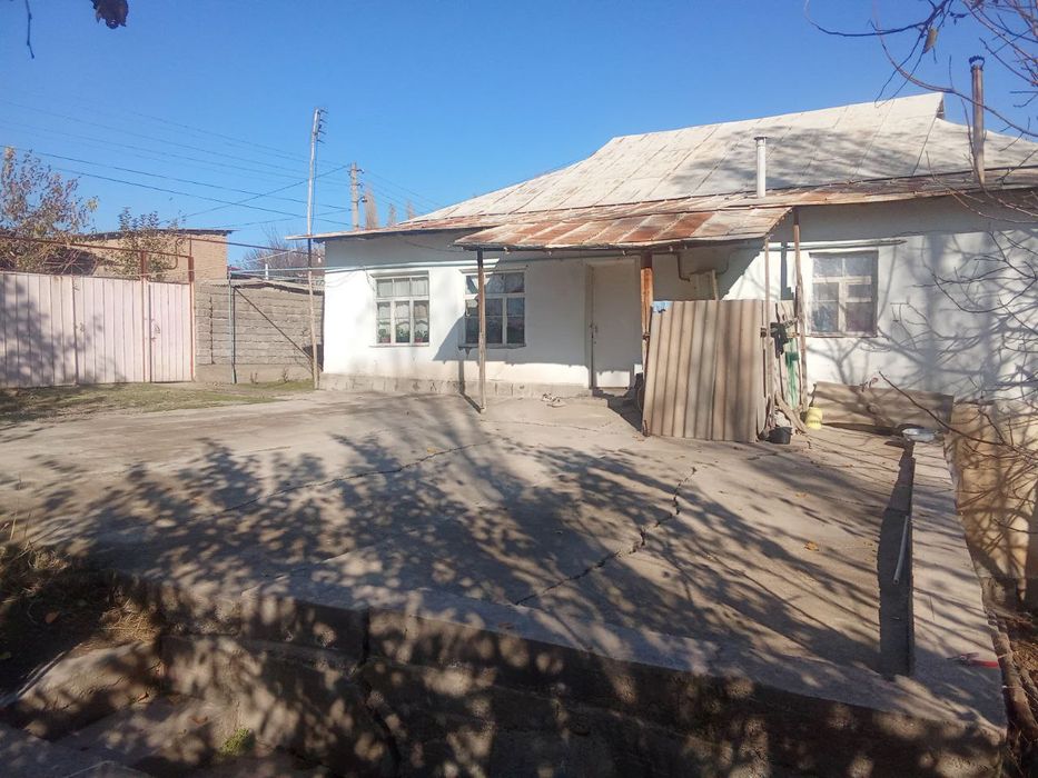 Xovli sotiladi.srochna