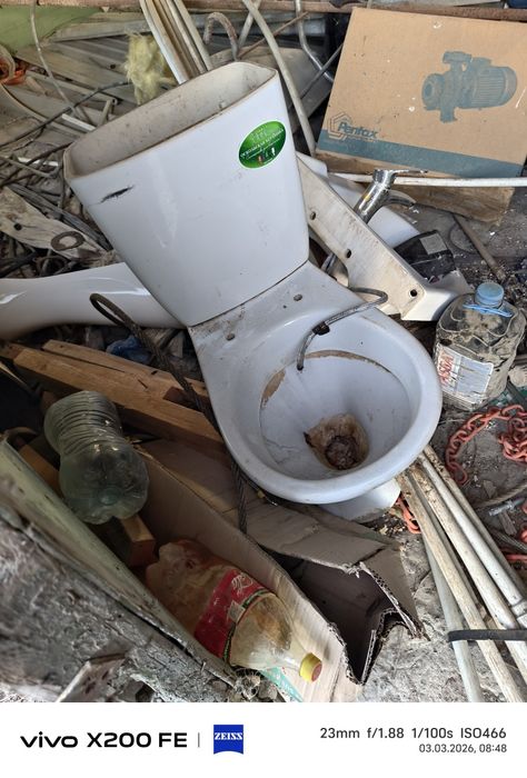 Унитазы и раковины Б/У