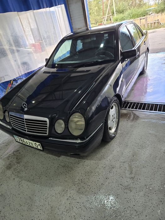 Продам Мэрс авангард 1999