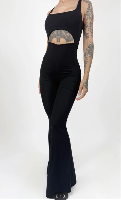 Salopeta / Jumpsuit negru marimea XS oluolu.es nou cu eticheta - produs comandat din Spania