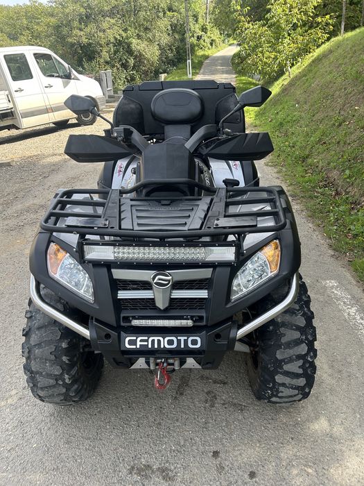 Vând ATV CF Moto 800 4x4.