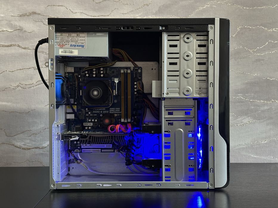 Персональный компьютер на Socket AM3