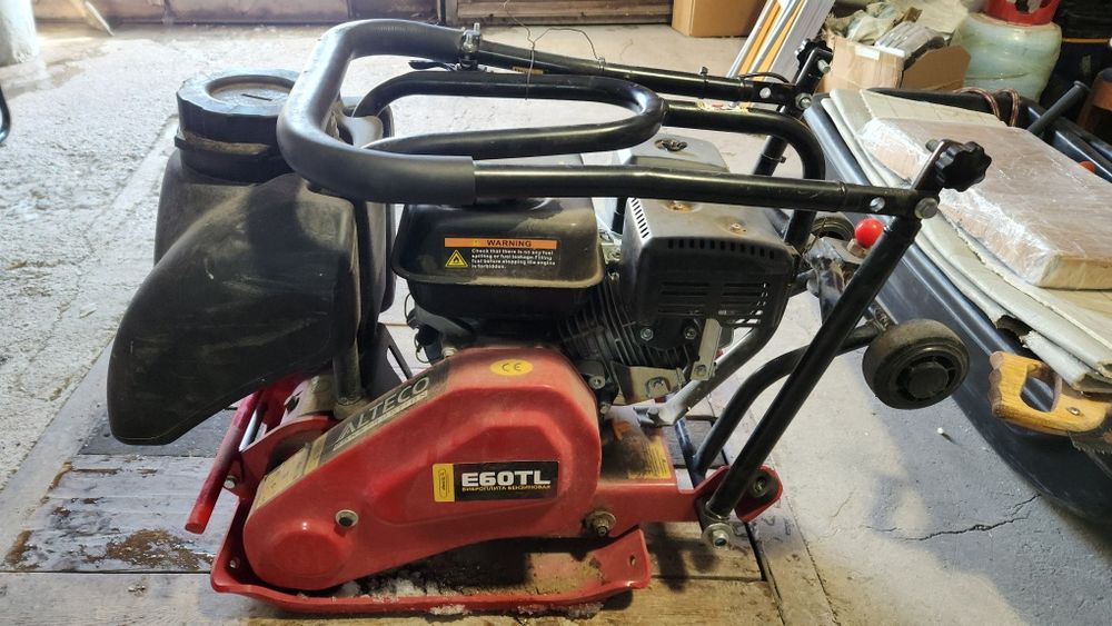 Виброплита Алтеко