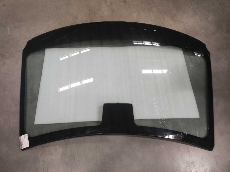 BYD Yuan Up Лобовое стекло в сборе