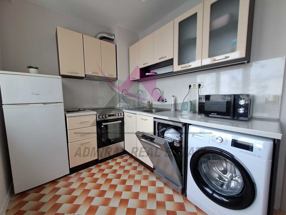 Дава се под наем Двустаен апартамент в Варна, Кайсиева градина - 85 кв.м за 420 € - Снимка #1