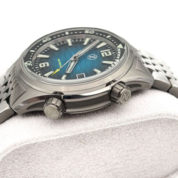 Zelos Helmsman Tidal