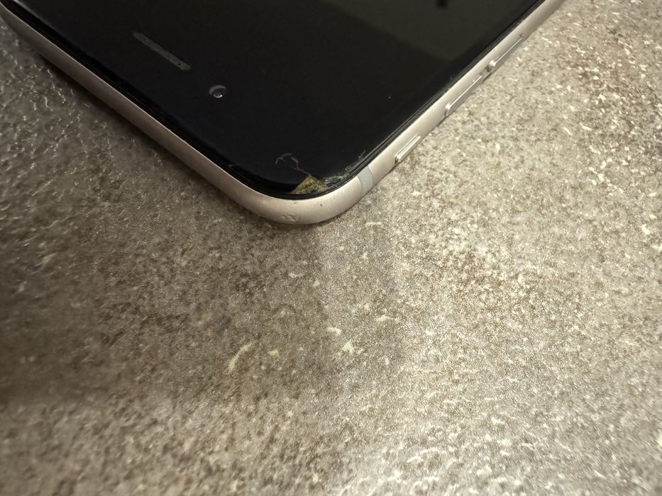 iPhone 6 (128GB памет)