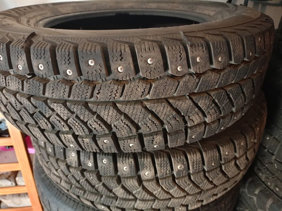 Зимние шины шипованые