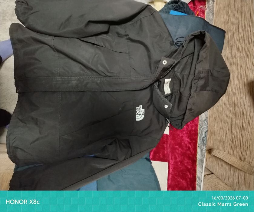 Продам Куртки Весна - Осень