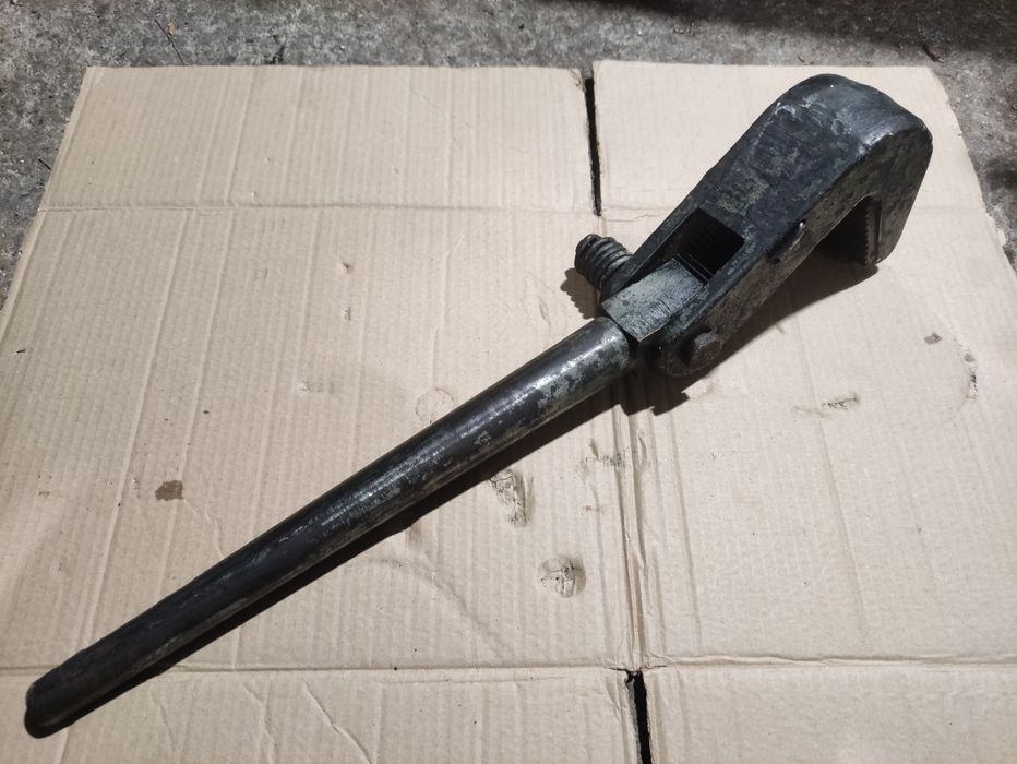 Масивен самозатягащ се тръбен ключ – 57 см
​Описание:
Продавам професи