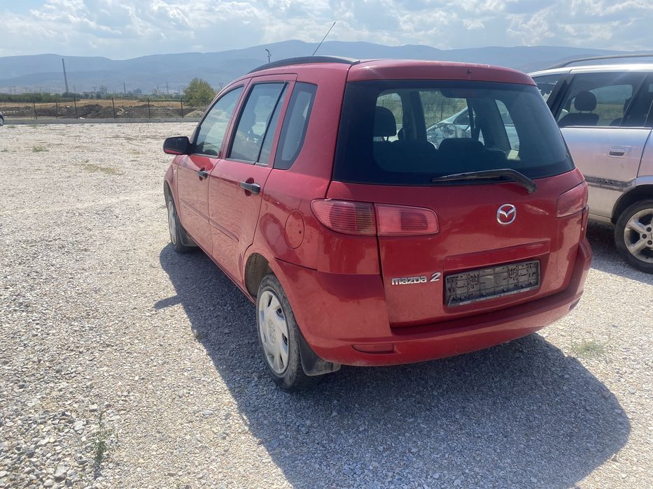 Мазда 2 1.25 на части