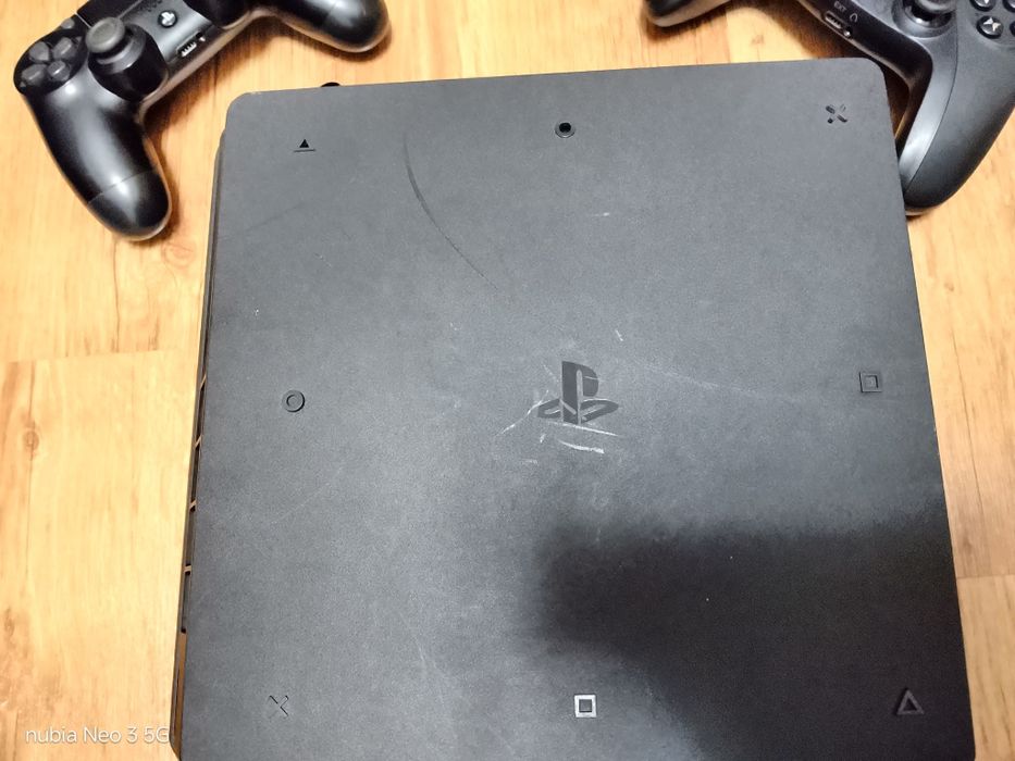 Ps4 pro+2 controllere+22 jocuri