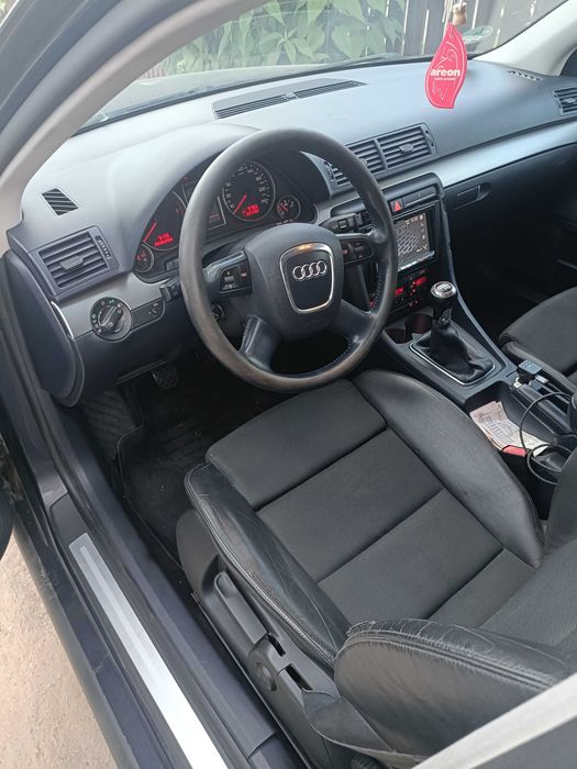 AUDI A4 0 — imagine 3