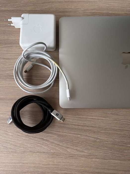 MacBook Air 13” (2018) – Space Gray