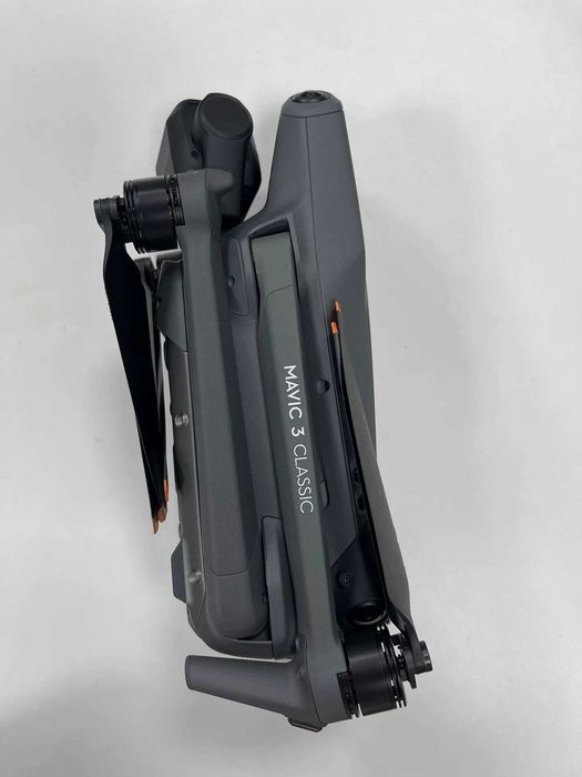 DJI Mavic 3 Classic - Utilizat, Funcțional