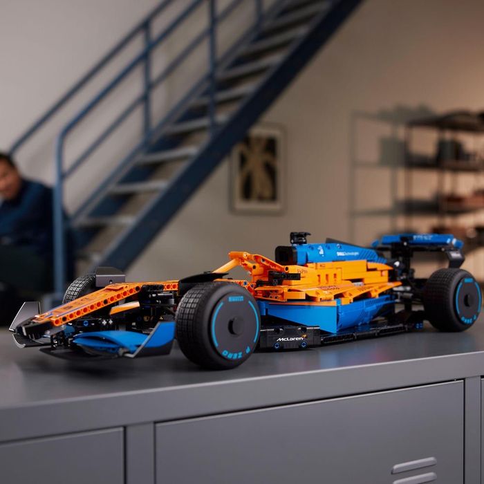 NOU 1/1 cu Lego technic racer 2022 masina F1 McLaren Formula 1 42141