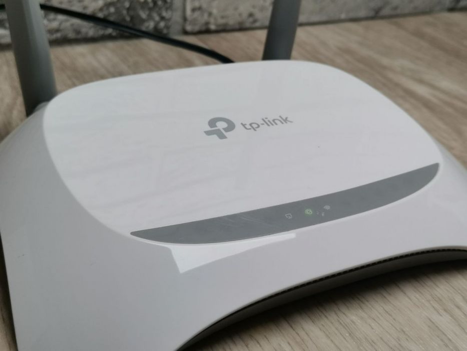 Wifi router sotiladi. Signal kuchaytirish uchun