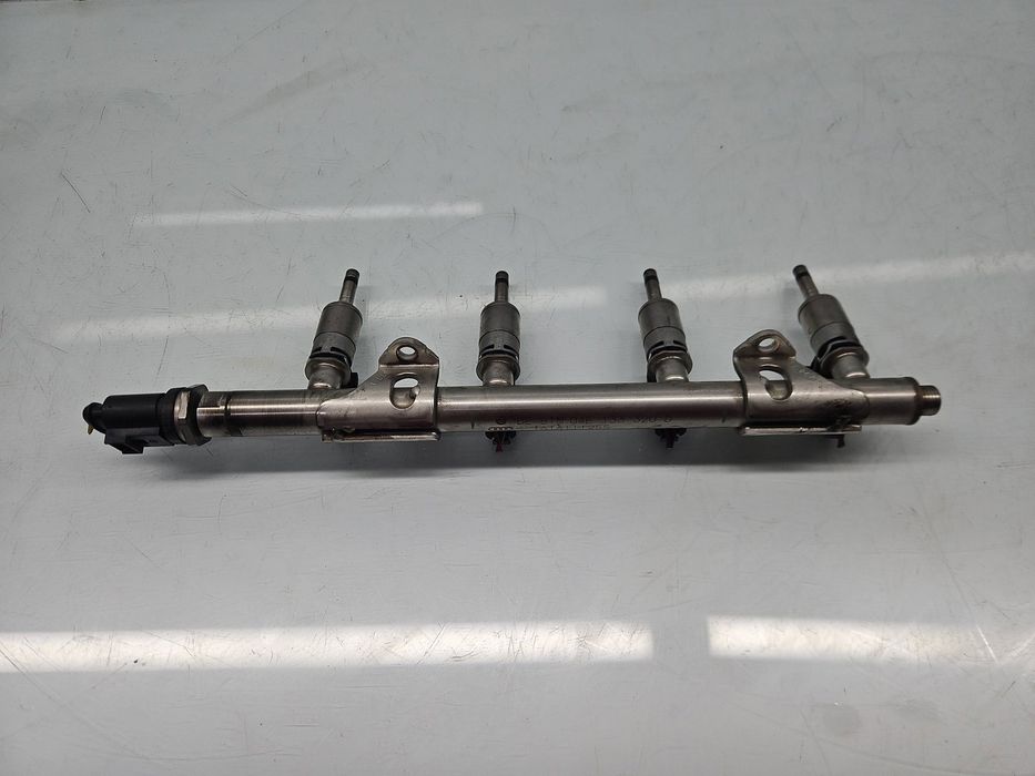 Rampa injectoare Seat Leon (5F1) [Fabr 2012-2018] 04E133320D 1.2 TSI C