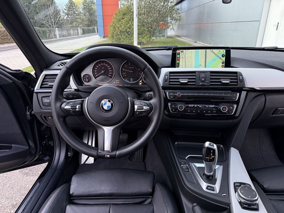 Bmw Seria 3 / 330e / M-paket / 252 CP