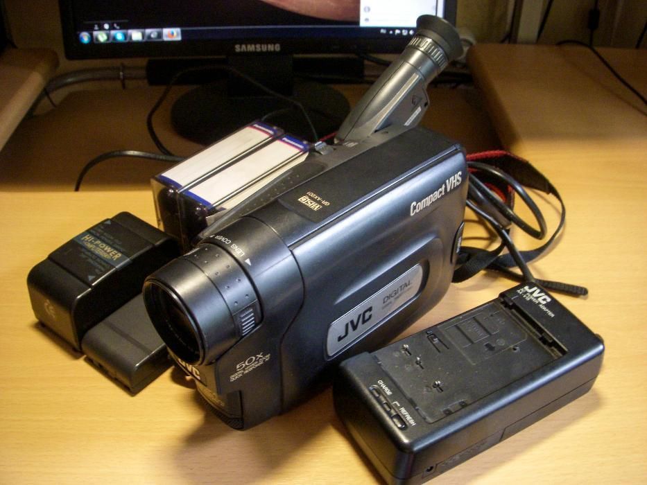 продам видеокамеру