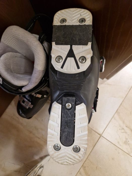 Ски Rossignol Famous 8, 149 см + обувки Nordica NXT N2 размер 24