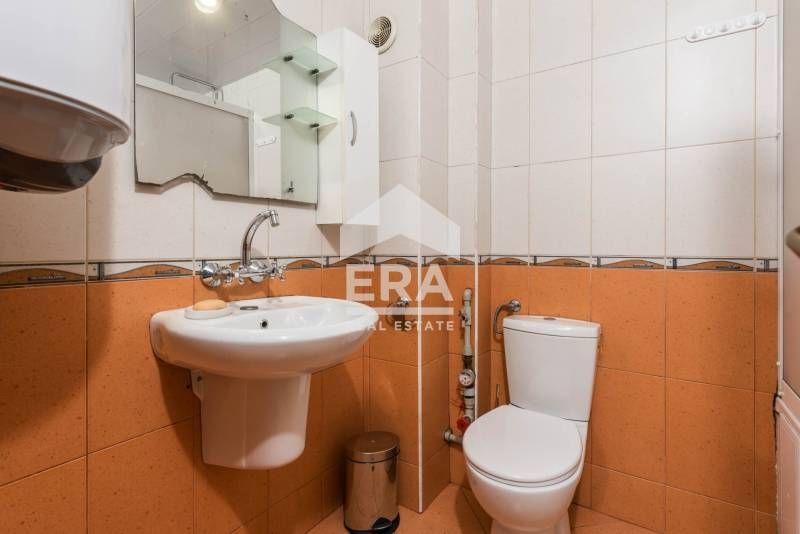 Двустаен, ексклузивен, обзаведен апартамент за продажба, в тухлена сгр