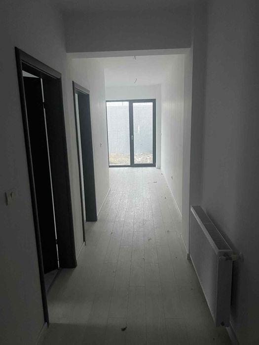 Apartament de vanzare 2 camere 56m2 si 24m2 curte in bloc nou