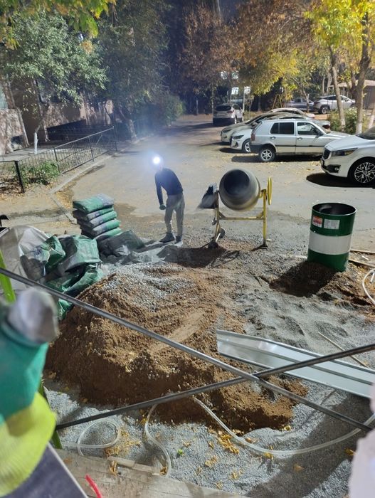 Заливаем стяжки.