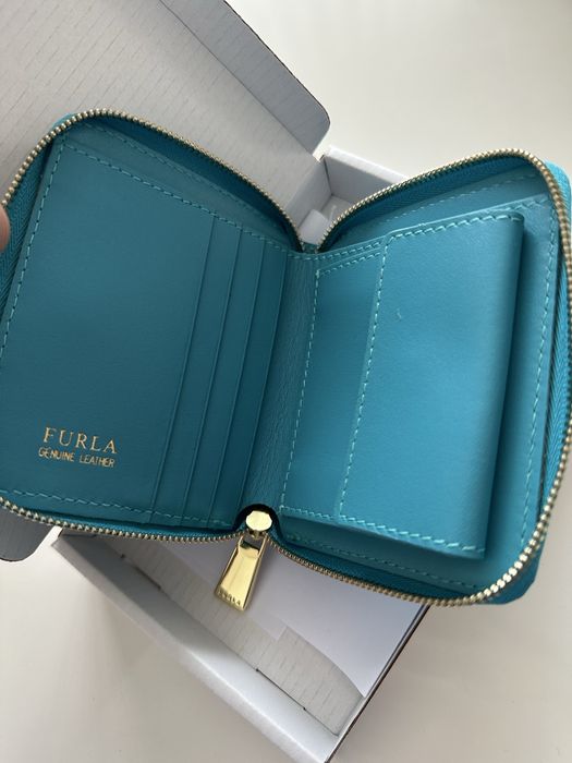 Дамски портмонета FURLA. Различни видове